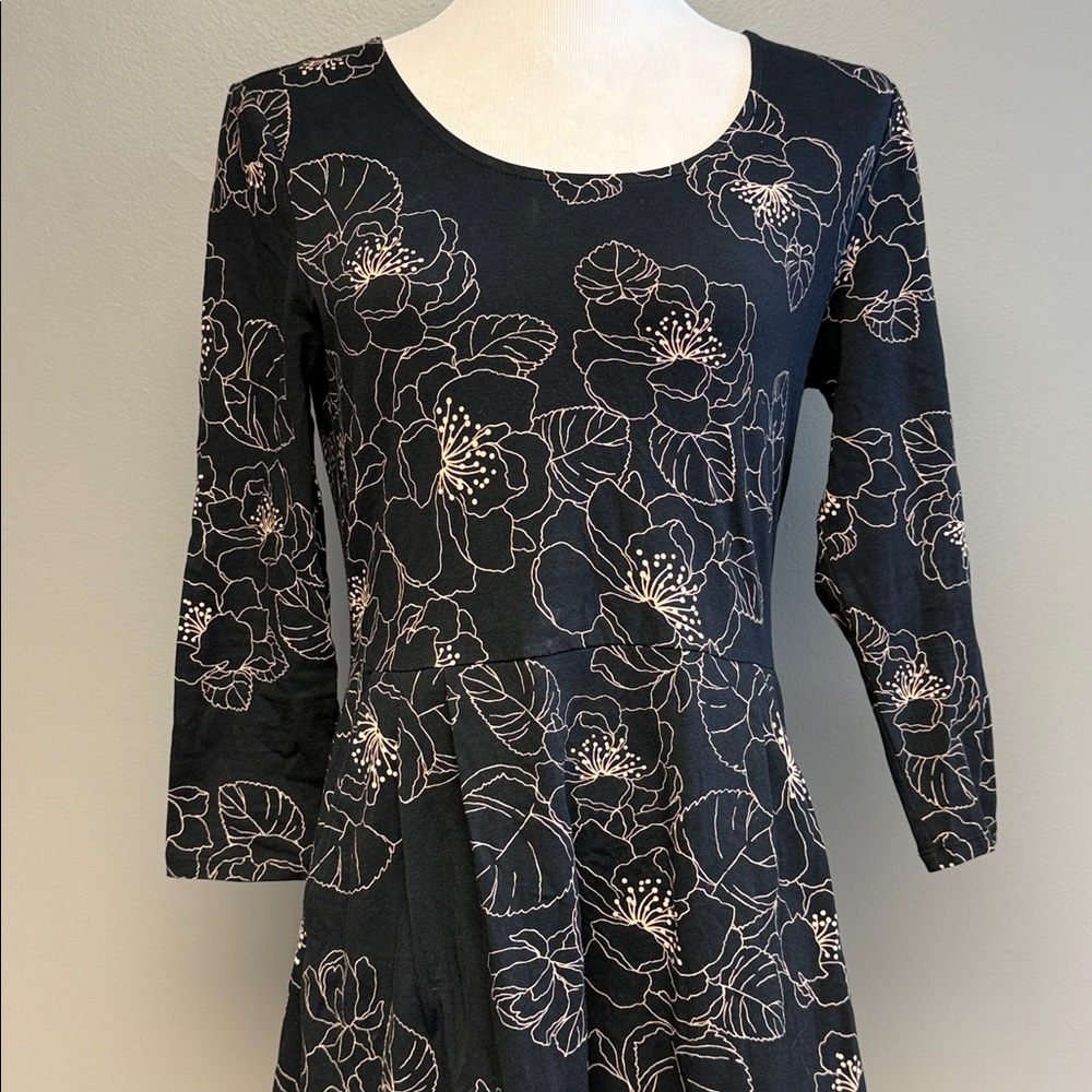 Lands’ End Floral Fit & Flare Dress Size S Cotton Stretch Pockets - Picture 2 of 5